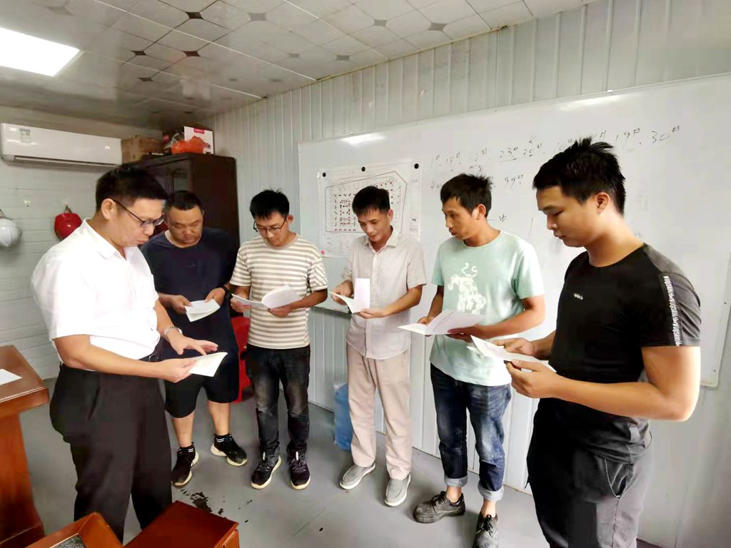 珠海萬菱項目送學(xué)活動.jpg