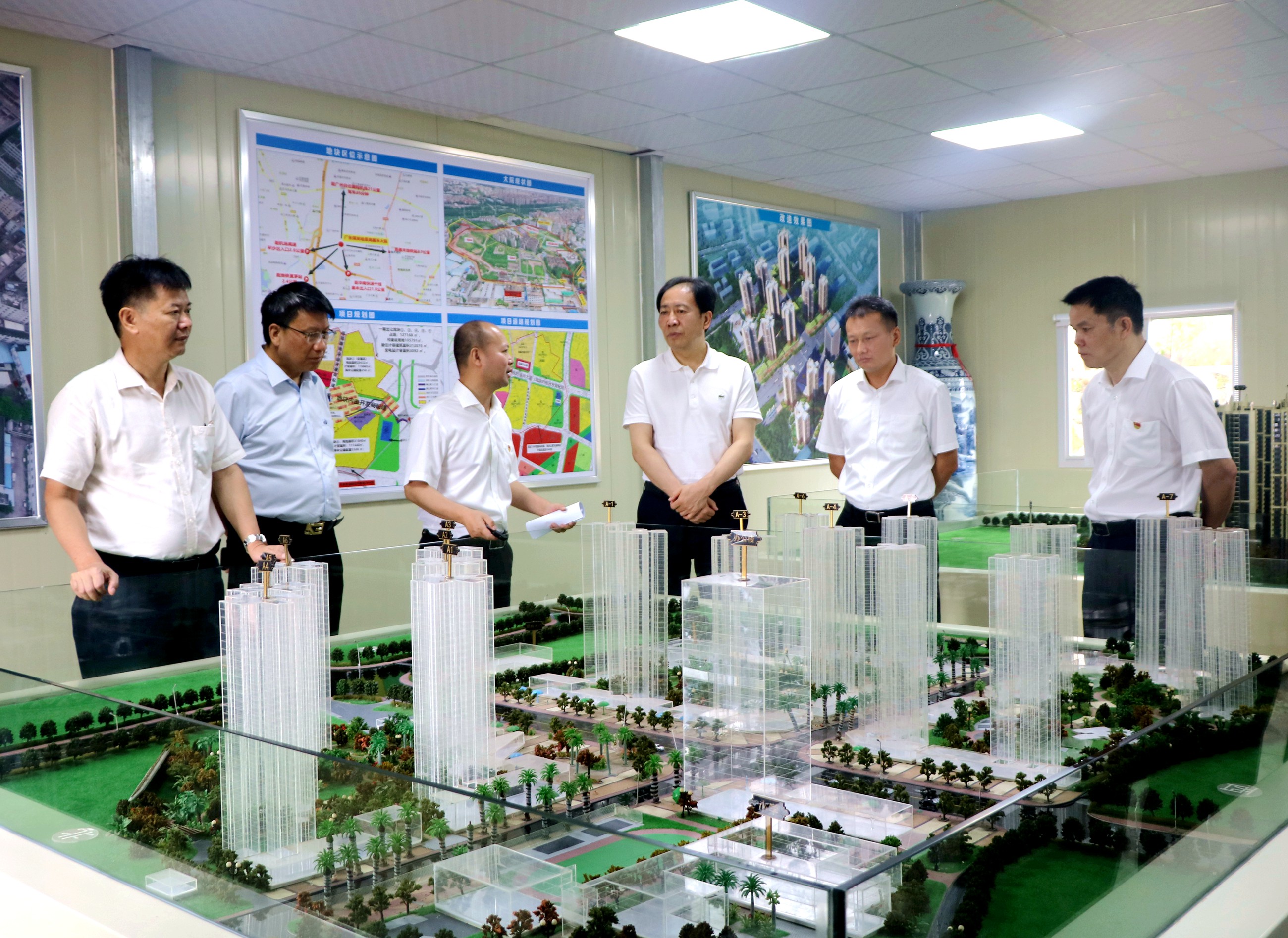 中國(guó)煤炭地質(zhì)總局粵港澳大灣區(qū)總部辦公樓.JPG