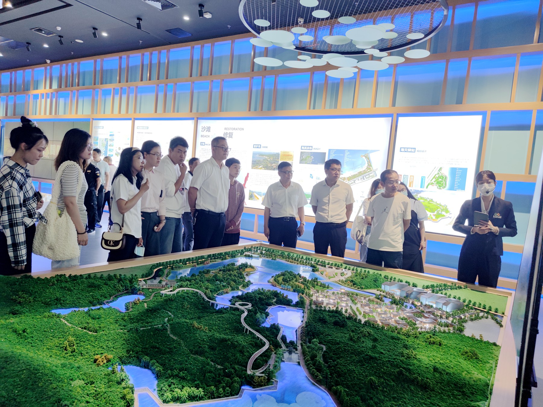 珠海分公司以黨建帶團(tuán)建開展五四主題活動9.jpg