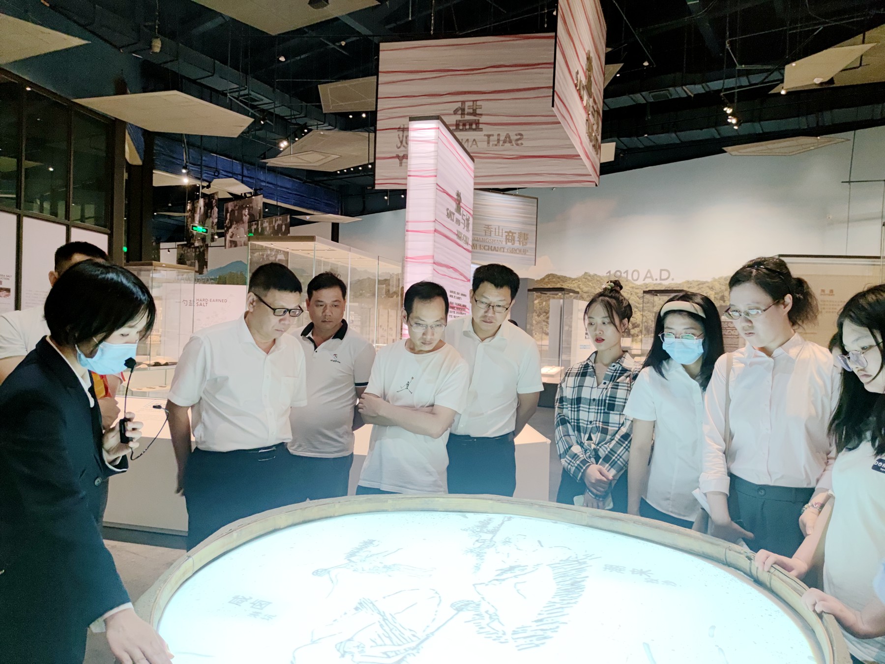 珠海分公司以黨建帶團(tuán)建開展五四主題活動6.jpg