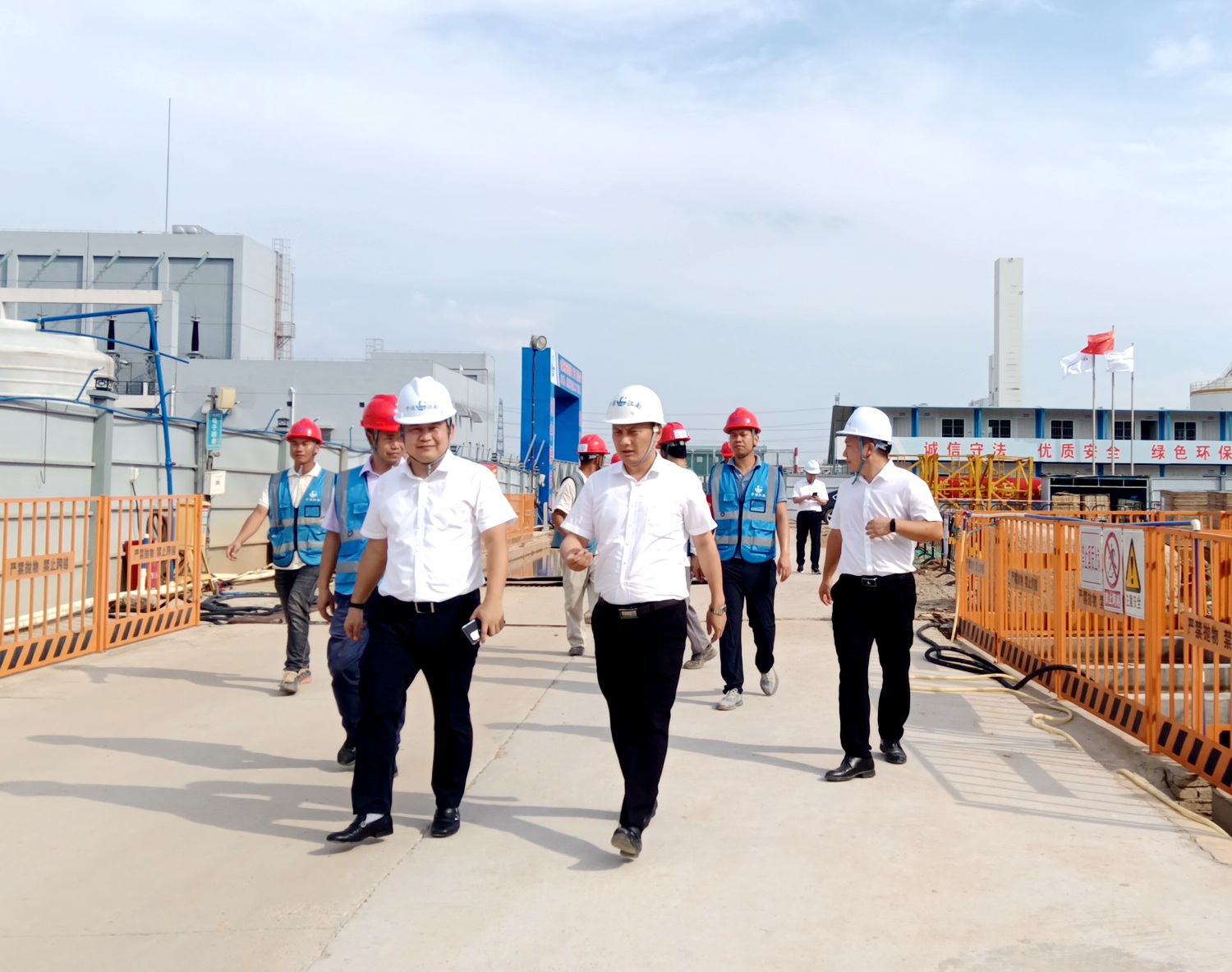 雅迪香料新工廠建設(shè)項目安全檢查.jpg