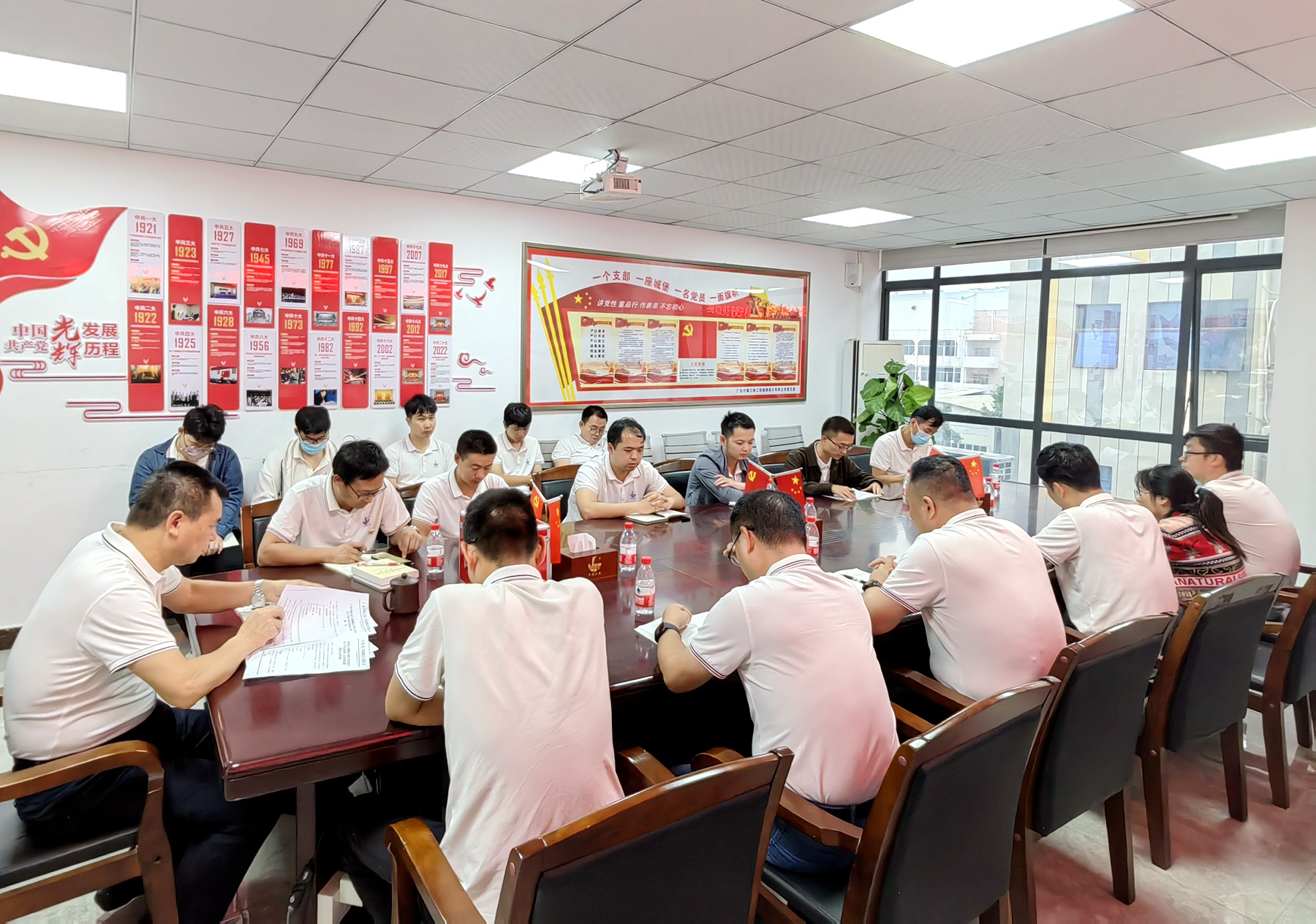 勘測公司開展“學習身邊好榜樣，立足崗位做貢獻”主題黨日活動2.jpg