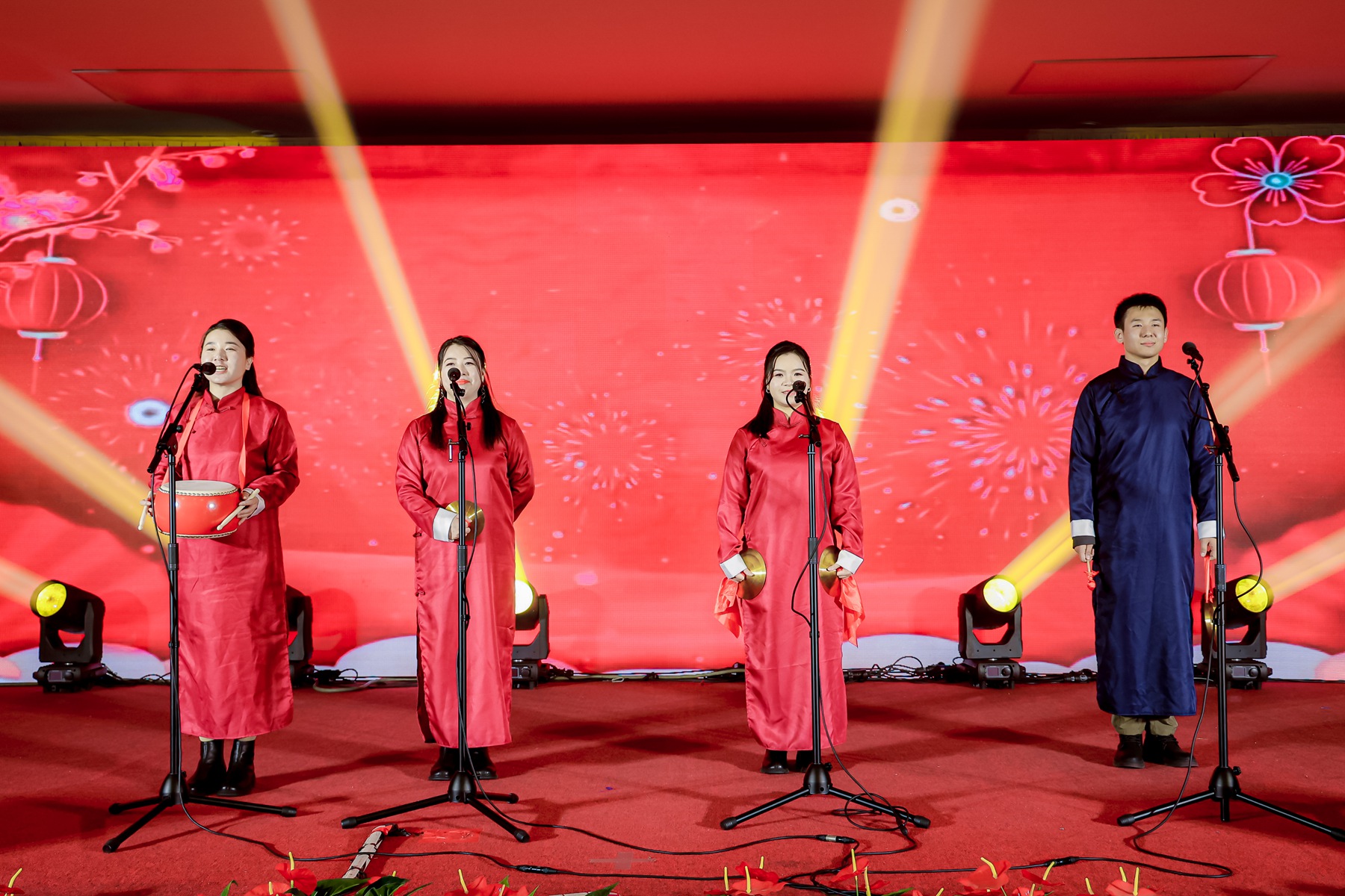 明天會(huì)更好.JPG