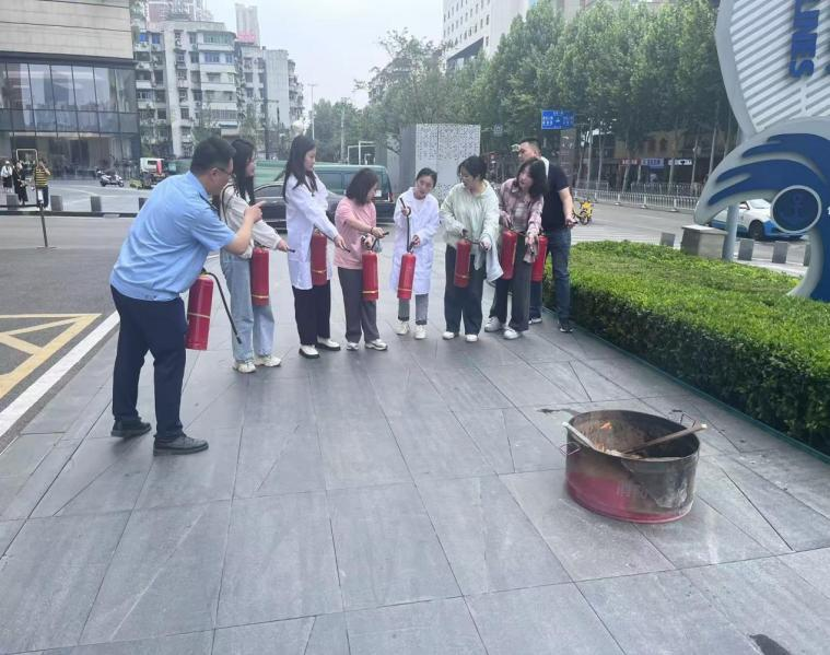 湖北分公司開展消防知識培訓(xùn)及演練活動(dòng)5.png