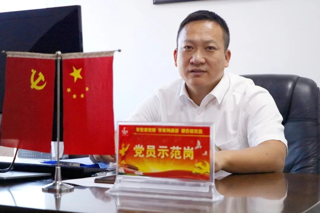 【身邊的榜樣】樂于奉獻(xiàn) 率先垂范—記總局優(yōu)秀共產(chǎn)黨員、集團(tuán)公司（局）優(yōu)秀共產(chǎn)黨員、“六好”黨員王雙雙